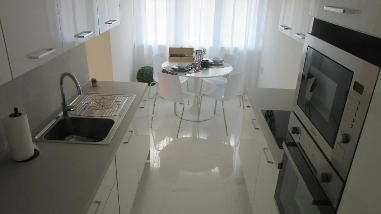 Apartment Apartman Dora Opatija